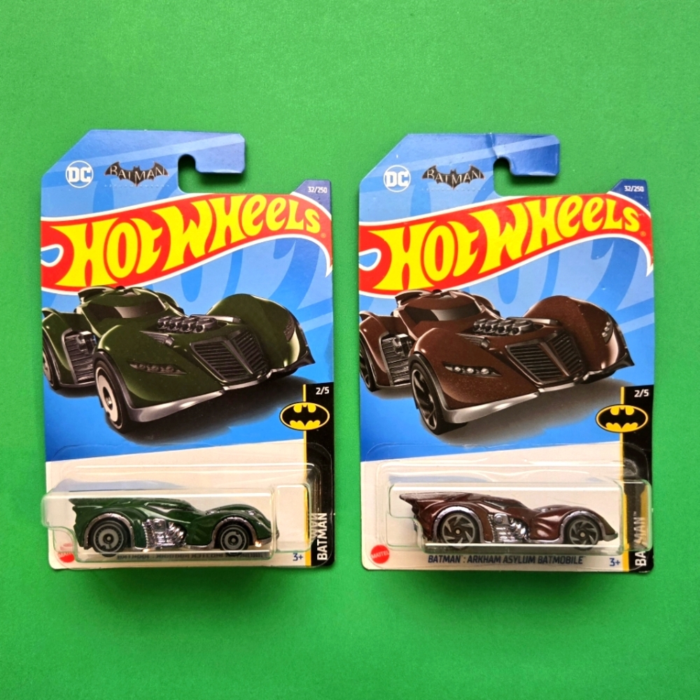 Batman: Arkham Asylum Batmobile Car Set - Green and Brown